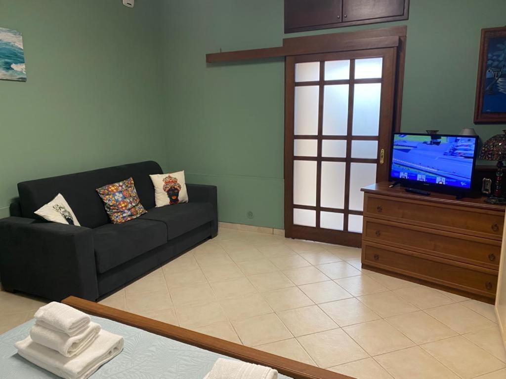 Vista Eolie Milazzo- Apartments ภายนอก รูปภาพ